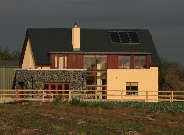 Domótica e eficiência: quanto poupa uma casa inteligente